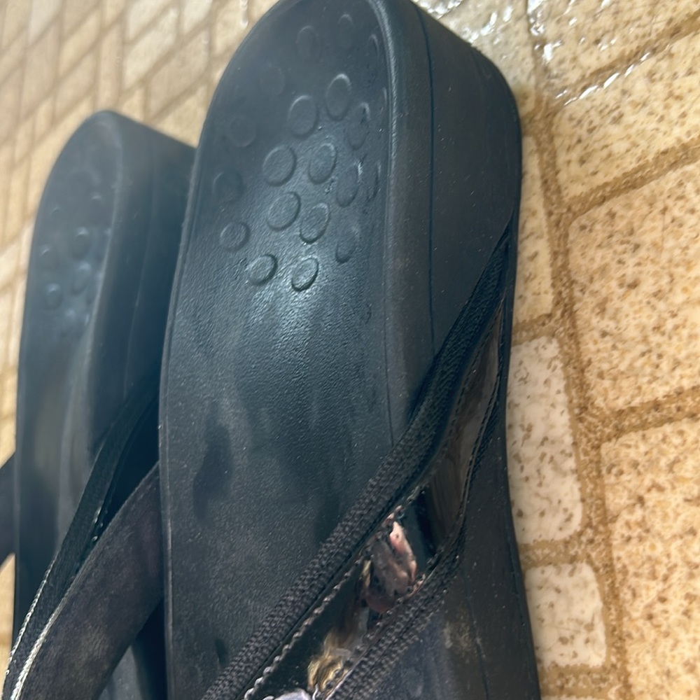 Vionic sandals - Picture 4 of 6